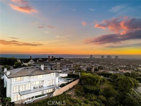 17  Napoli  , Newport Beach, CA