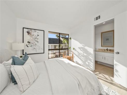 19  Swift   Court, Newport Beach, CA