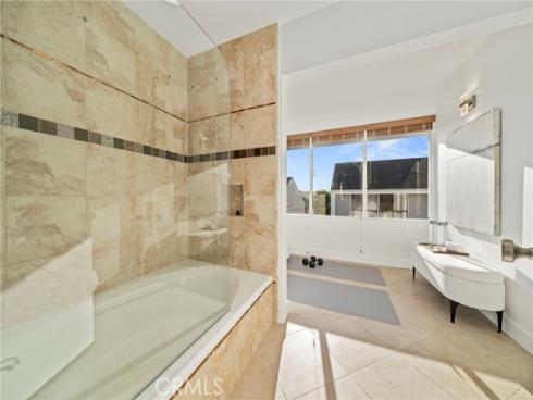 19  Swift   Court, Newport Beach, CA