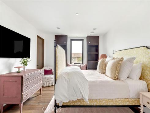 8  Beacon Bay  , Newport Beach, CA
