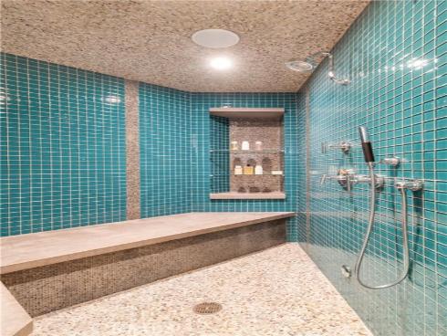 8  Beacon Bay  , Newport Beach, CA
