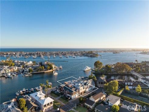 8  Beacon Bay  , Newport Beach, CA