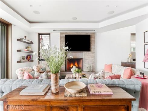8  Beacon Bay  , Newport Beach, CA