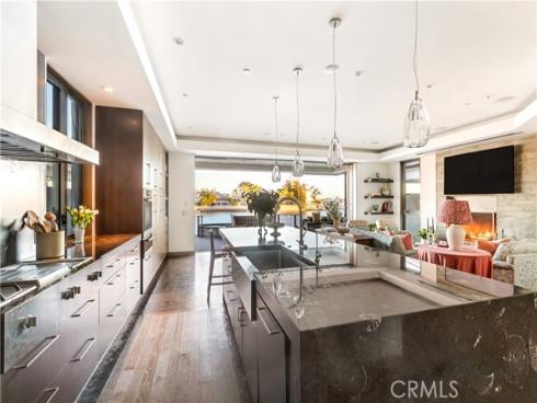 8  Beacon Bay  , Newport Beach, CA