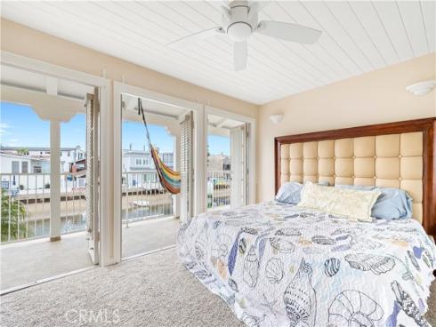 325  Grand Canal  , Newport Beach, CA