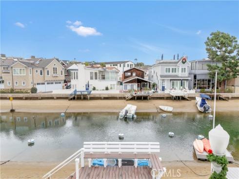 325  Grand Canal  , Newport Beach, CA