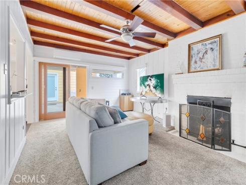 325  Grand Canal  , Newport Beach, CA