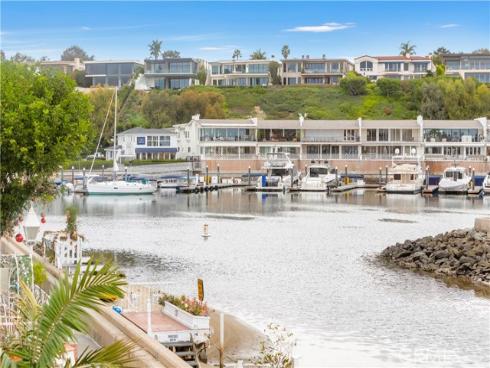 325  Grand Canal  , Newport Beach, CA