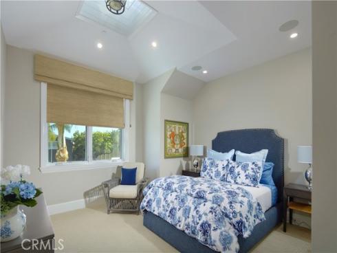 1324 E Balboa   Boulevard, Newport Beach, CA