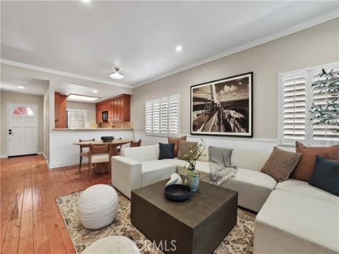 366 Villa Point , Newport Beach, CA