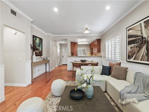 366 Villa Point , Newport Beach, CA