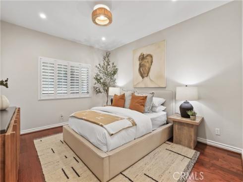 366 Villa Point , Newport Beach, CA