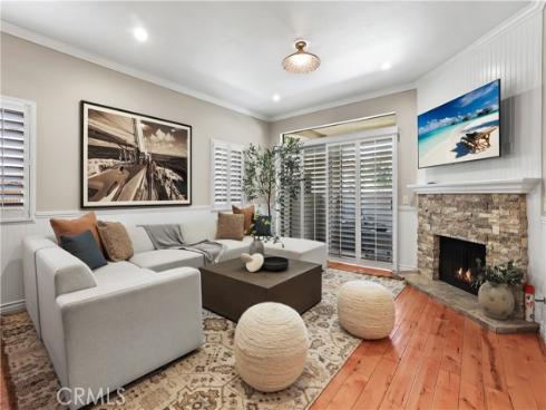 366 Villa Point , Newport Beach, CA