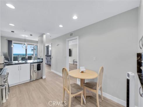 270  Cagney  207 , Newport Beach, CA