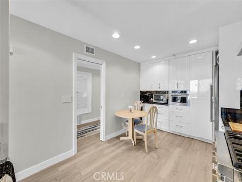 270  Cagney  207 , Newport Beach, CA