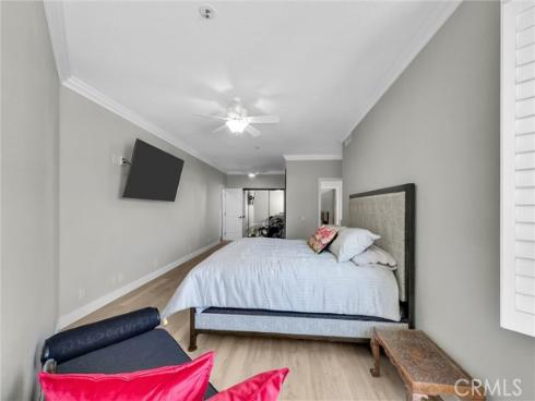 270  Cagney  207 , Newport Beach, CA