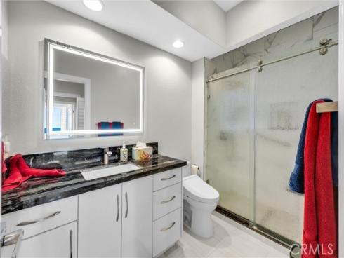 270  Cagney  207 , Newport Beach, CA