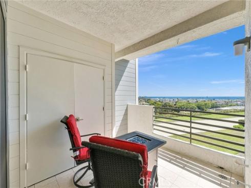 270  Cagney  207 , Newport Beach, CA