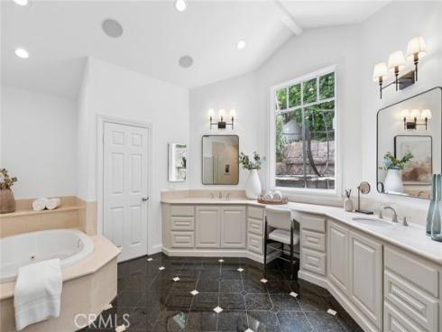 1998  Port Edward   Circle, Newport Beach, CA