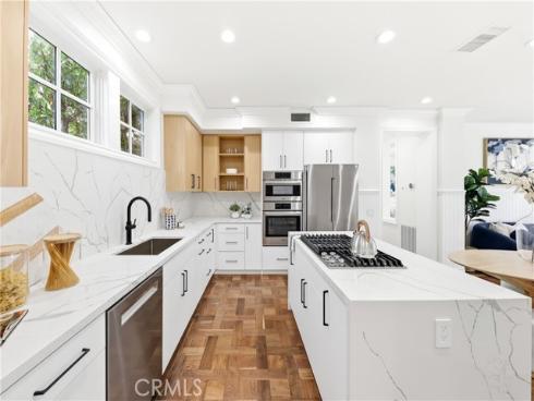 30  Long Bay  , Newport Beach, CA