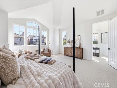 30  Long Bay  , Newport Beach, CA