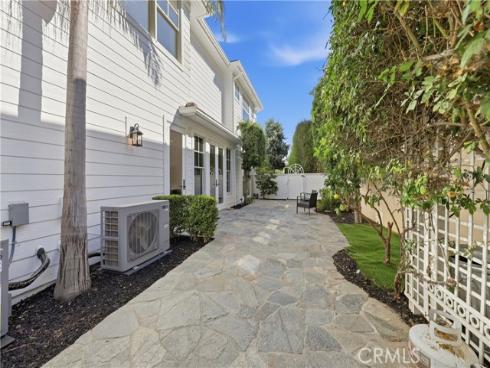 30  Long Bay  , Newport Beach, CA