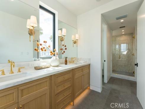 207 43rd Street , Newport Beach, CA