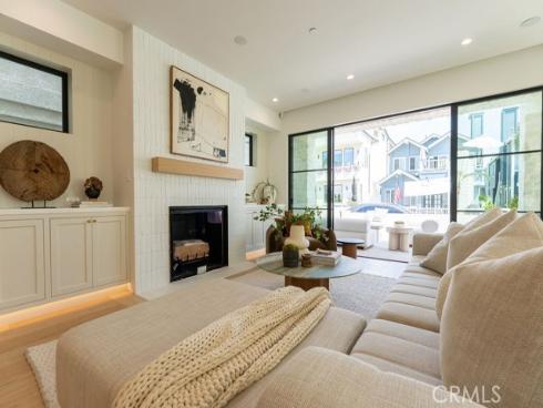 207 43rd Street , Newport Beach, CA