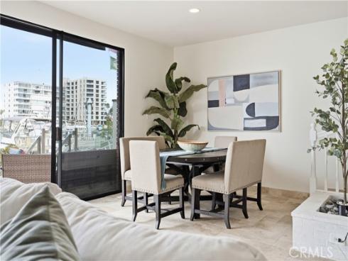 205  Via Lido Soud  , Newport Beach, CA