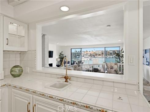 205  Via Lido Soud  , Newport Beach, CA