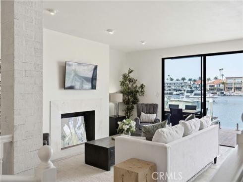 205  Via Lido Soud  , Newport Beach, CA
