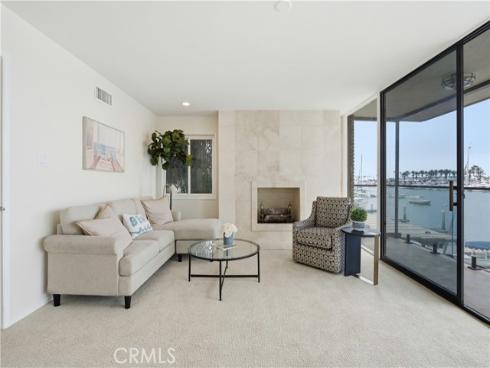 205  Via Lido Soud  , Newport Beach, CA