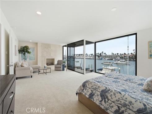205  Via Lido Soud  , Newport Beach, CA