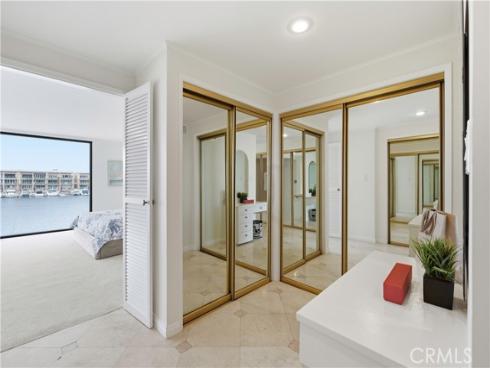 205  Via Lido Soud  , Newport Beach, CA