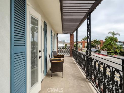 205  Via Lido Soud  , Newport Beach, CA