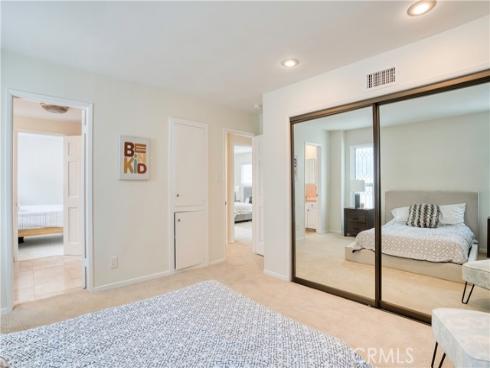 205  Via Lido Soud  , Newport Beach, CA