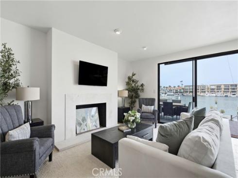 205  Via Lido Soud  , Newport Beach, CA