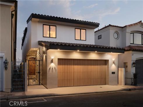 809  Via Lido Soud  , Newport Beach, CA