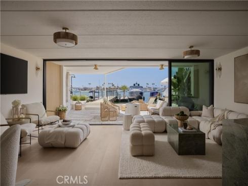 809  Via Lido Soud  , Newport Beach, CA
