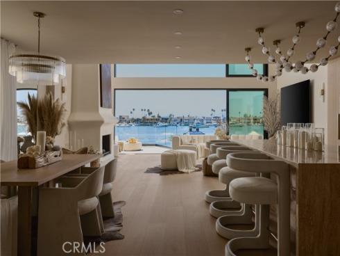 809  Via Lido Soud  , Newport Beach, CA