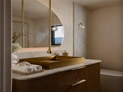 809  Via Lido Soud  , Newport Beach, CA