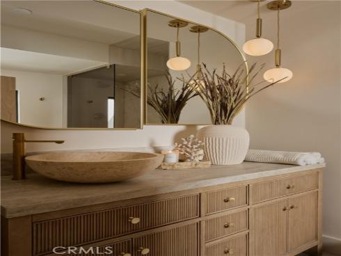 809  Via Lido Soud  , Newport Beach, CA