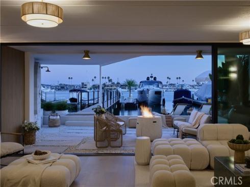 809  Via Lido Soud  , Newport Beach, CA