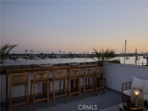 809  Via Lido Soud  , Newport Beach, CA