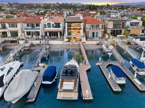809  Via Lido Soud  , Newport Beach, CA