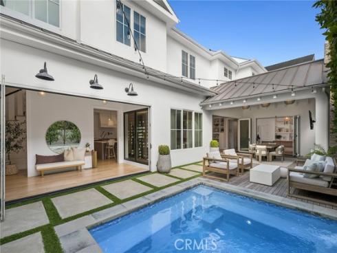 460  Santa Ana   Avenue, Newport Beach, CA