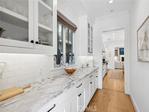 460  Santa Ana   Avenue, Newport Beach, CA