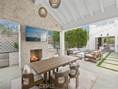 460  Santa Ana   Avenue, Newport Beach, CA