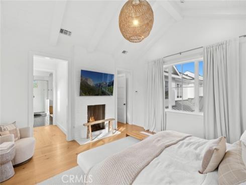 460  Santa Ana   Avenue, Newport Beach, CA