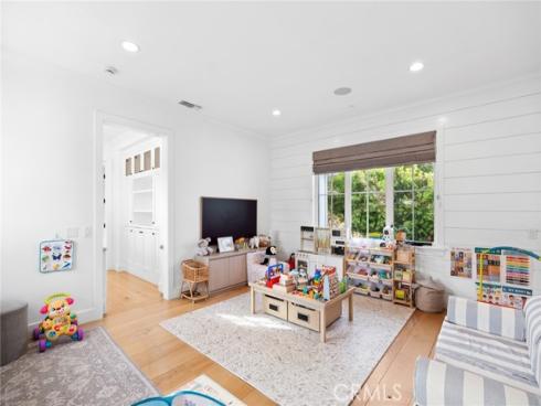 460  Santa Ana   Avenue, Newport Beach, CA